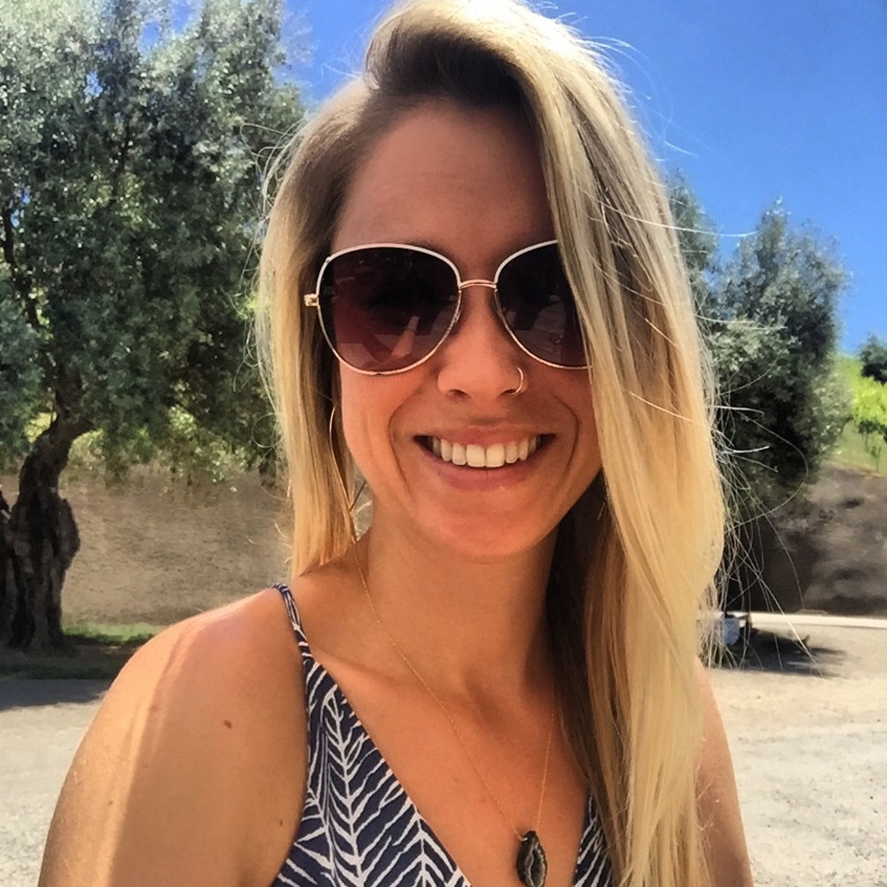 Meet your Posher, Alixalix